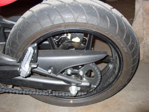 tire1_resize.jpg