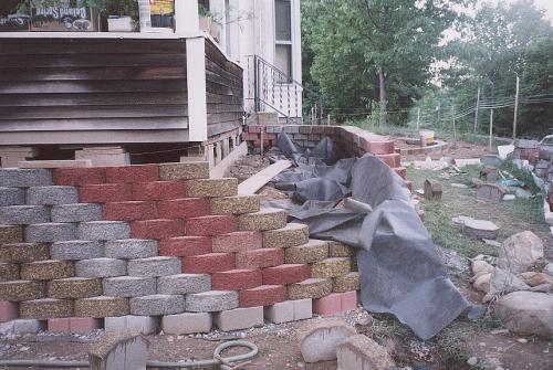 House_Pictures__Hardscape__a017_The_Wall.jpeg